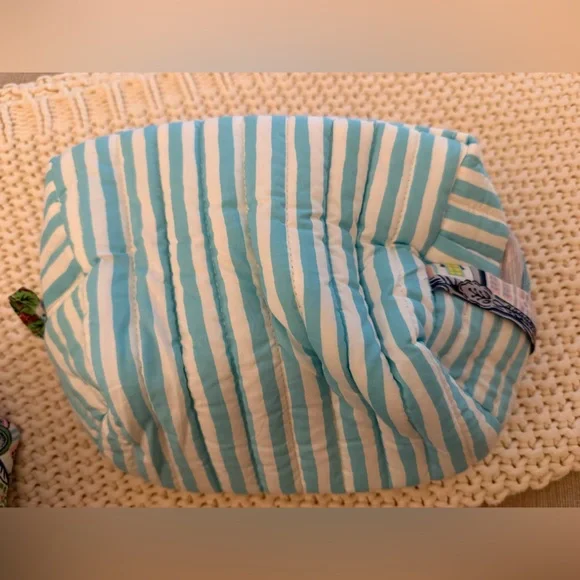 Oversized Pouch Duo in Lenox Spice Village X PrintFresh - Picture 5 of 6